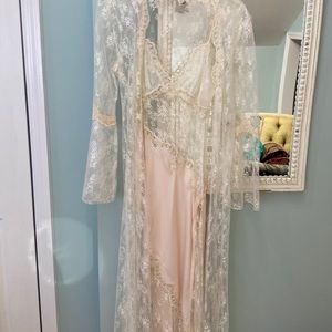 Jonquil night gown and coat